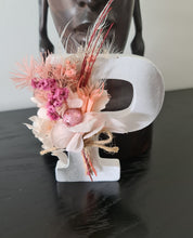 Load image into Gallery viewer, Preserved Everlasting flowers letter P - 10cm – Pink, white & silver