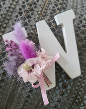 Load image into Gallery viewer, Preserved Everlasting flowers letter W - 10cm – Purple, Pink, white & gold