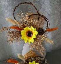 Load image into Gallery viewer, Double sunflower cake topper