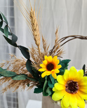 Load image into Gallery viewer, Sunflower cake topper x 2