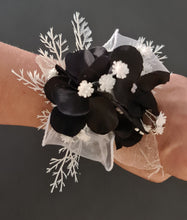 Load image into Gallery viewer, Black & white everlasting flowers corsage & pocket flowers – wedding / school formal