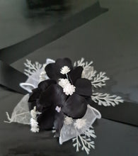 Load image into Gallery viewer, Black & white everlasting flowers corsage & pocket flowers – wedding / school formal