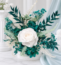 Load image into Gallery viewer, Emerald & white preserved flowers cake topper