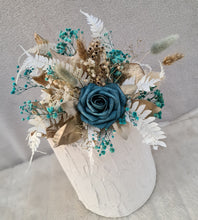 Load image into Gallery viewer, Everlasting flowers Floral cake topper – emerald, gold & white