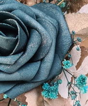 Load image into Gallery viewer, Everlasting flowers Floral cake topper – emerald, gold & white