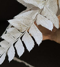 Load image into Gallery viewer, Everlasting flowers Floral cake topper – emerald, gold & white