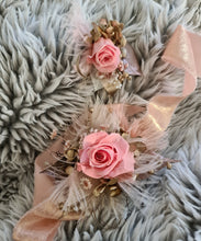 Load image into Gallery viewer, Mini preserved rose peach/pink School formal / prom Corsage & buttonhole set