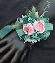 Load image into Gallery viewer, Emerald green & blush pink school formal / prom wedding corsage