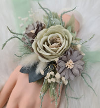 Load image into Gallery viewer, Sand & sage green everlasting flowers corsage – school formal, prom, wedding