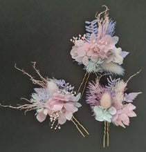 Load image into Gallery viewer, Preserved flowers bobby pin large x 3 nude & pastel violet, blue, pink, purple
