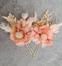 Load image into Gallery viewer, Preserved flowers bobby pin large x 3 blush peach