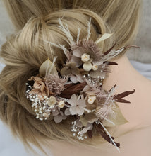 Load image into Gallery viewer, Preserved flowers bobby pin large x 3 nude & brown