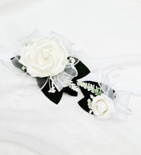 Load image into Gallery viewer, Green & white corsage & buttonhole set Style 1 - School formal, prom, graduation, wedding