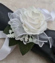 Load image into Gallery viewer, Green & white corsage & buttonhole set Style 1 - School formal, prom, graduation, wedding