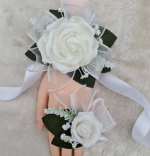Load image into Gallery viewer, Green & white corsage & buttonhole set Style 1 - School formal, prom, graduation, wedding