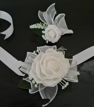 Load image into Gallery viewer, Green & white corsage & buttonhole set Style 1 - School formal, prom, graduation, wedding