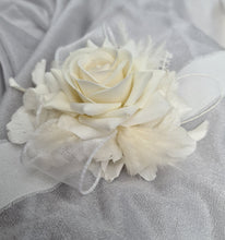 Load image into Gallery viewer, Off White Everlasting Flowers Corsage AB1161 - School formal, prom, graduation, wedding