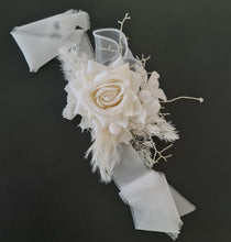 Load image into Gallery viewer, Off White Everlasting Flowers Corsage AB1163 - School formal, prom, graduation, wedding