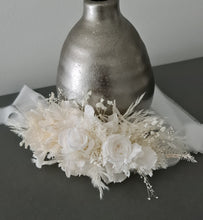 Load image into Gallery viewer, Elegant Boho preserved flowers peony wedding hat attachment