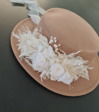Load image into Gallery viewer, Elegant Boho preserved flowers peony wedding hat attachment