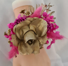Load image into Gallery viewer, Hot pink fuchsia & gold everlasting flowers snap lock corsage AB2035 - School formal, prom, graduation