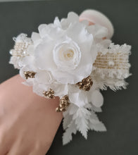 Load image into Gallery viewer, Preserved rose snap lock corsage in champagne gold & white AB2051 - School formal, prom, graduation