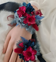 Load image into Gallery viewer, Red & blue preserved flowers corsage and buttonhole set AB2080 - School formal, prom, graduation