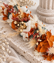 Load image into Gallery viewer, Rustic preserved flowers crown AB2122A – wedding, maternity photoshoot, hen’s party, event