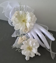 Load image into Gallery viewer, White everlasting flowers corsage & buttonhole AB2144 - School formal, prom, graduation