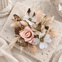 Load image into Gallery viewer, Everlasting flowers blush, champagne gold & neutral cake topper AB2180