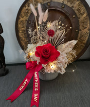 Load image into Gallery viewer, Preserved gift flowers red, blush & gold w lights – AB2183