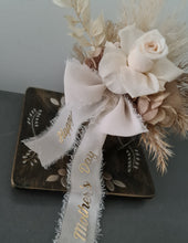 Load image into Gallery viewer, Preserved mini reflexed rose boho flowers – AB2184