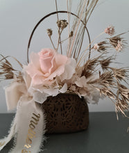 Load image into Gallery viewer, Mini preserved blush rose in leather coin purse – AB2186