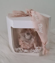 Load image into Gallery viewer, Mini glass flower dome w mini preserved nude rose – AB2197