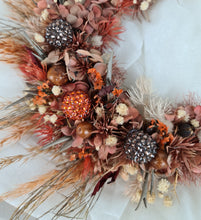 Load image into Gallery viewer, Rustic Floral cake hoop combination of preserved & dry flowers