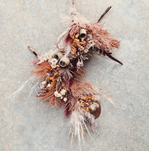 Load image into Gallery viewer, 3 x Rustic preserved everlasting flowers bobby pins