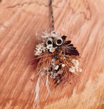 Load image into Gallery viewer, 3 x Rustic preserved everlasting flowers bobby pins