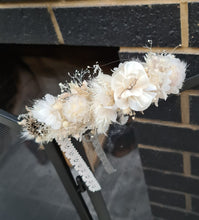 Load image into Gallery viewer, Boho style Everlasting preserved flowers crown / dog collar