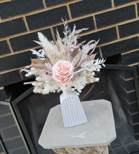 Load image into Gallery viewer, Everlasting flowers cake topper - blush