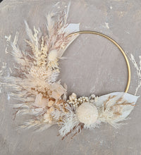 Load image into Gallery viewer, Boho preserved flowers cake hoop - 5 inches