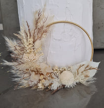 Load image into Gallery viewer, Boho preserved flowers cake hoop - 5 inches