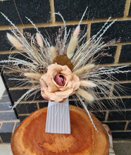 Load image into Gallery viewer, Peach blush Everlasting flowers cake topper