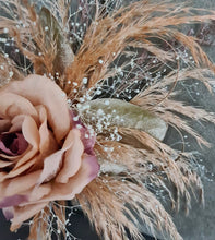 Load image into Gallery viewer, Everlasting flowers cake topper - peach & neutral