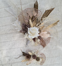 Load image into Gallery viewer, Everlasting preserved flowers double cake topper - blush