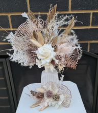 Load image into Gallery viewer, Everlasting preserved flowers double cake topper - blush