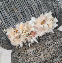 Load image into Gallery viewer, Thick Everlasting preserved flowers crown - wedding, baby shower