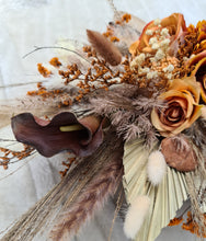 Load image into Gallery viewer, Elopement set - Rustic style bridal bouquet & buttonhole