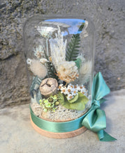 Load image into Gallery viewer, Mini everlasting flowers glass dome - green
