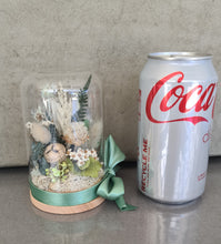 Load image into Gallery viewer, Mini everlasting flowers glass dome - green