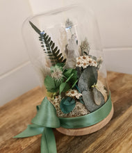 Load image into Gallery viewer, Mini everlasting flowers glass dome - green